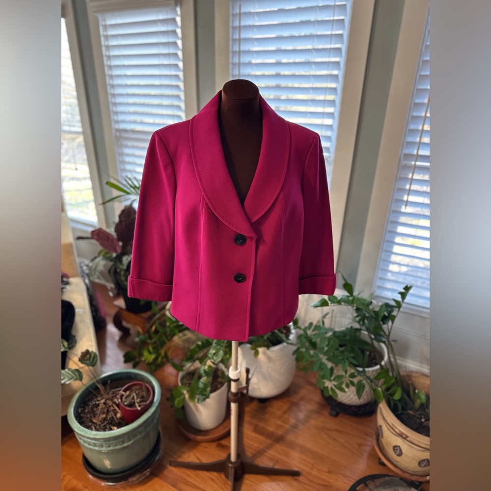 Tahari Magenta Suit Jacket (16W)